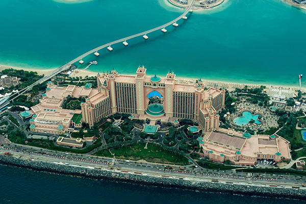 The Atlantis Hotel Construction - Using GRC in Architecture